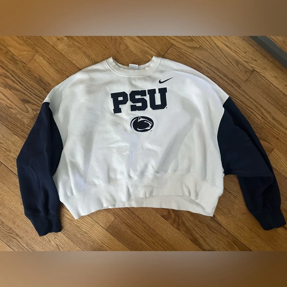 Women’s Nike PSU sweatshirt - Picture 1 of 4